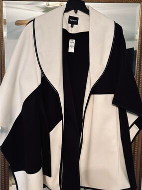 Express Black and White Colorblock belted poncho coat Jacket, brand new.